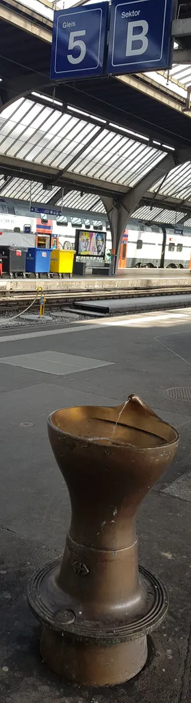 Brunnen (Perronanlage Hauptbahnhof)