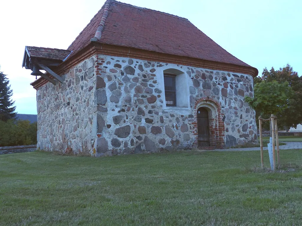 Ev. Dorfkirche in Fahrendorf, Ortsteil von Dähre, Landkreis SAW