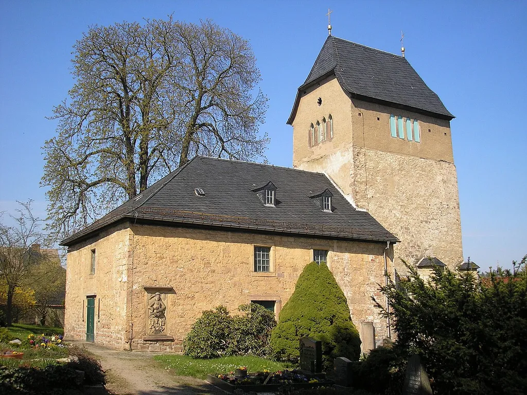 Die Heilig-Kreuz-Kirche in Stadtroda (Thüringen).