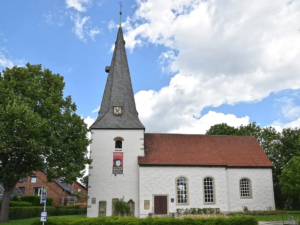 Die Nikolauskirche in der Osterstraße in Lehrte