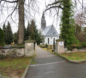 church and cemetery Bärenwalde