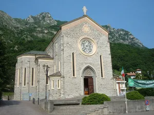 church of the Holy Salvator and Saint Theresa of Jesus