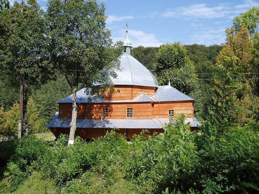 Церква Покрови Пресвятої Богородиці в селі Митулин Золочівського району Львівської області.