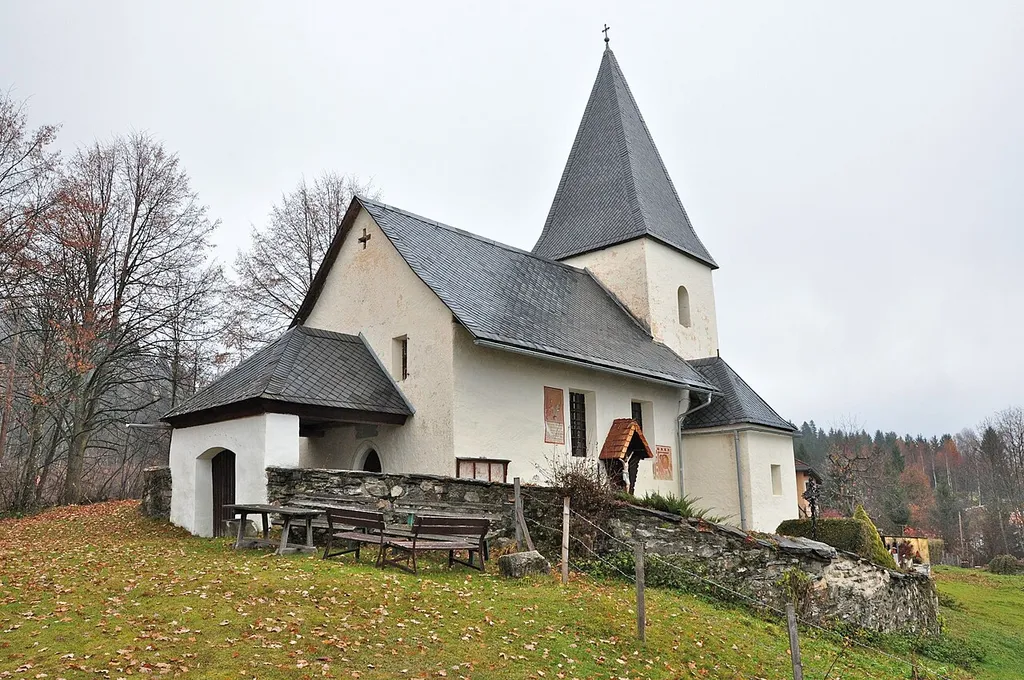 Subsidiary church Saint Thomas with cemetery at Werschling, municipality Himmelberg, district Feldkirchen, Carinthia, Austria, EU