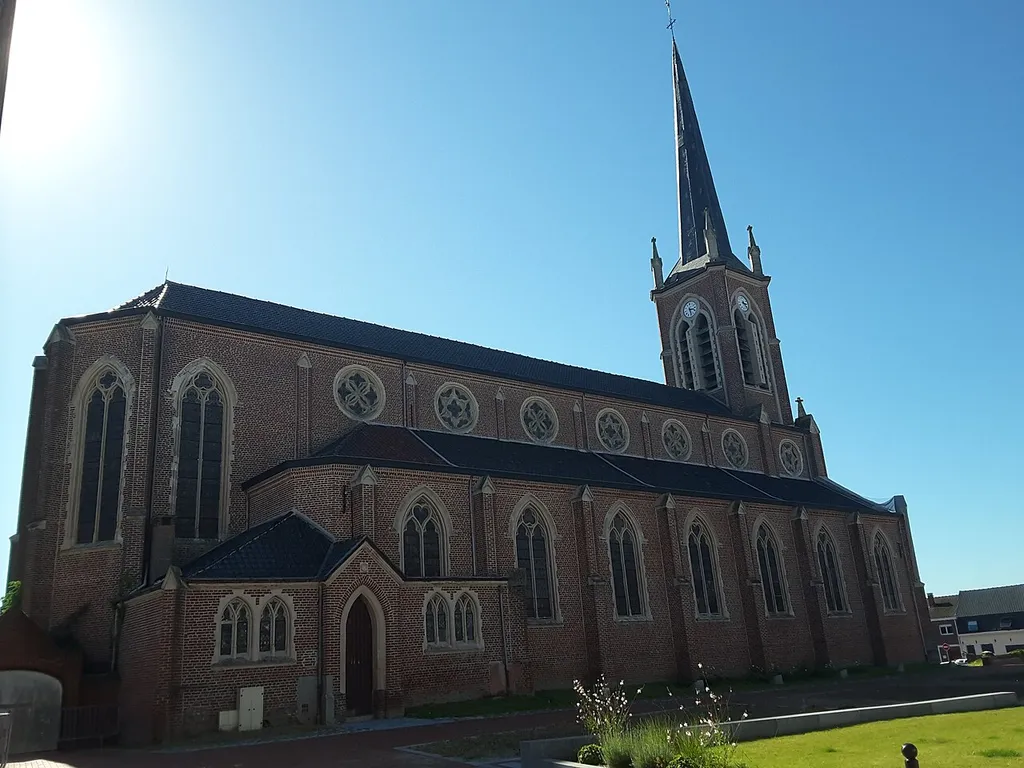 Vue de l'église Saint-Martin de Willems d'est en ouest.