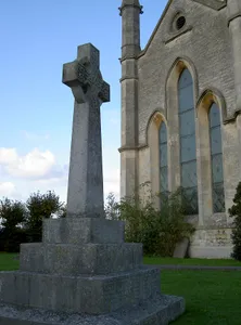 War Memorial to South of Holy Trinity Church