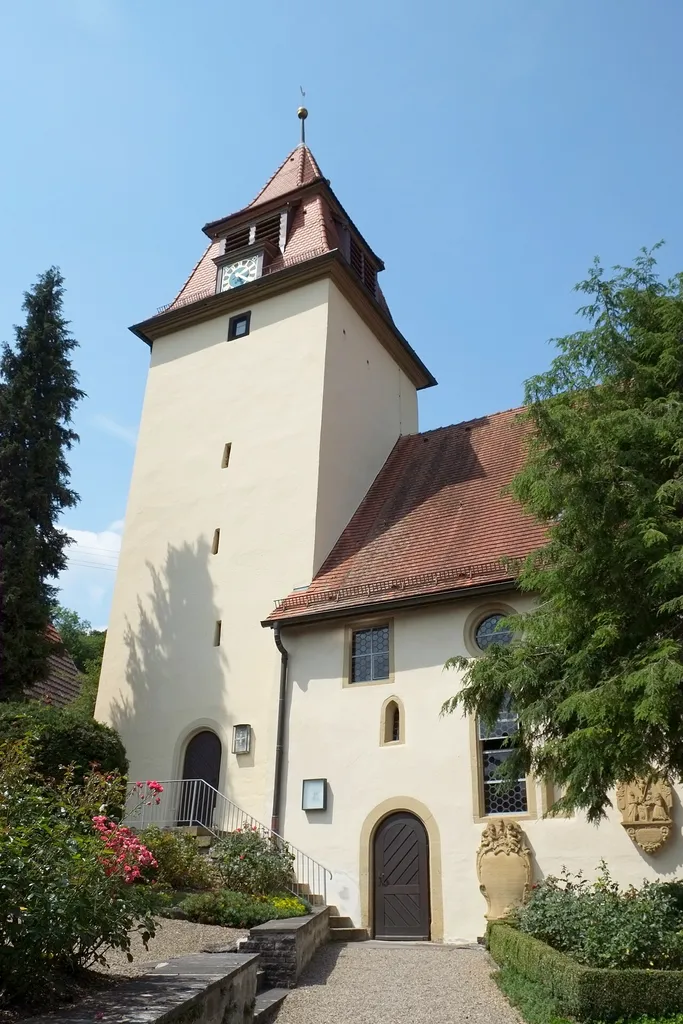 Evangelische Kirche in Crispenhofen, einem Ortsteil von Weißbach (Hohenlohe) im Hohenlohekreis (Baden-Württemberg, Deutschland)