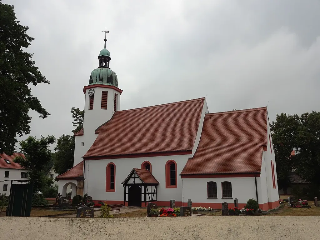 denkmalgeschützte Dorfkirche in Stolzenhain an der Röder