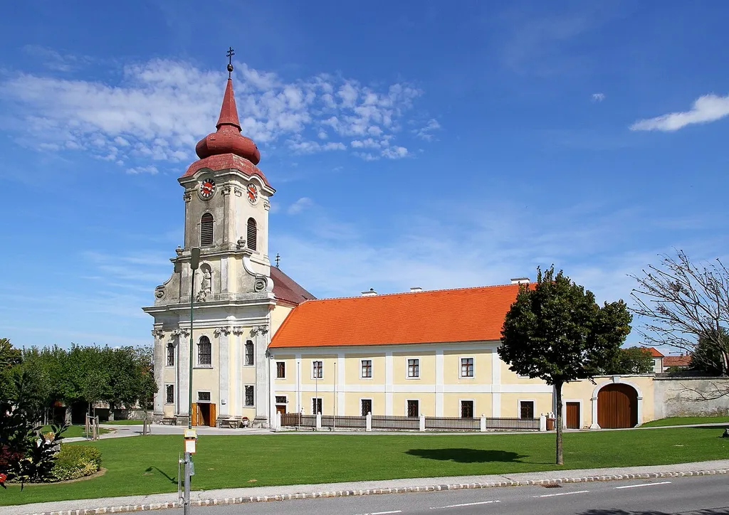 Die Pfarrkirche hl. Johannes d. T. in der burgenländischen Gemeinde Stotzing.