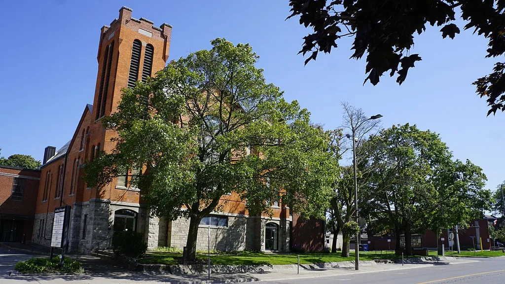 Central United Church (church building in Welland, Ontario, Canada)