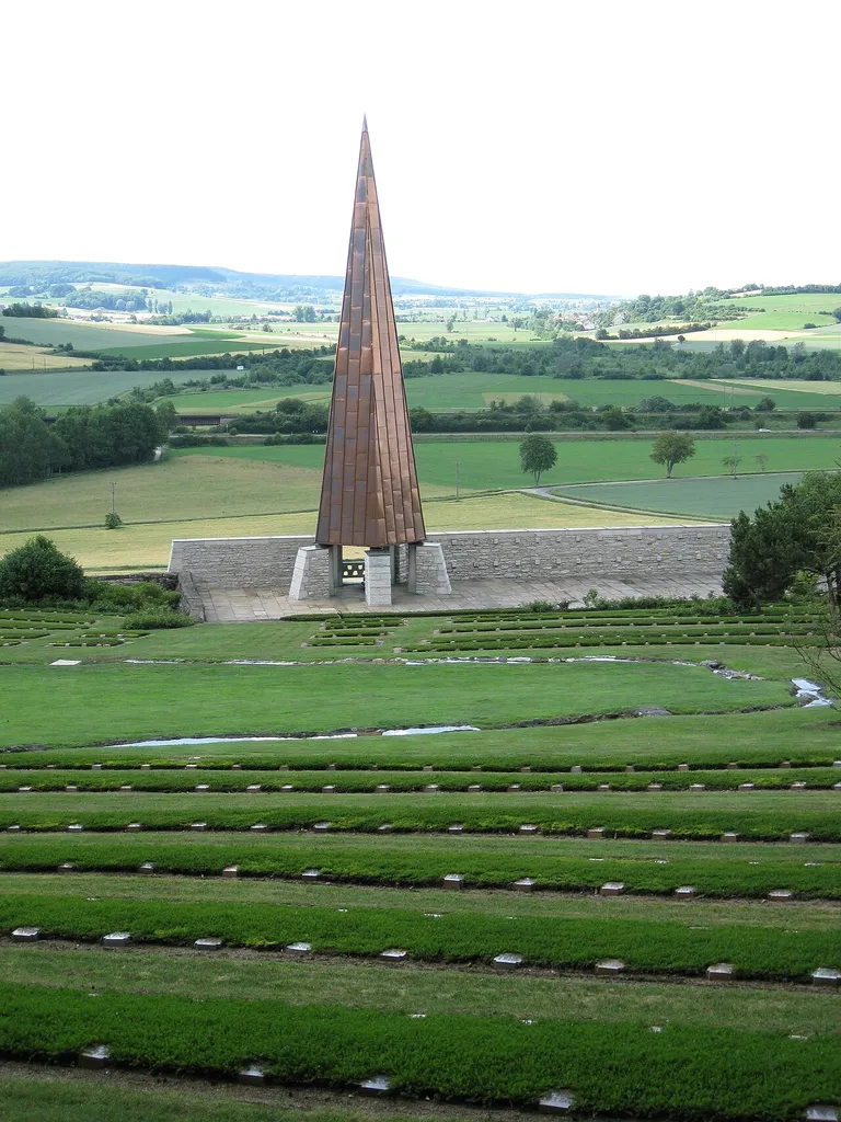 Treuchtlingen War Cemetery