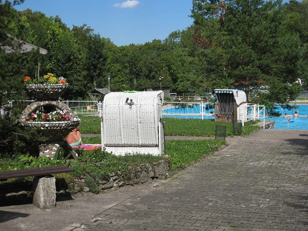 Outdoor swimming pool in Plaue