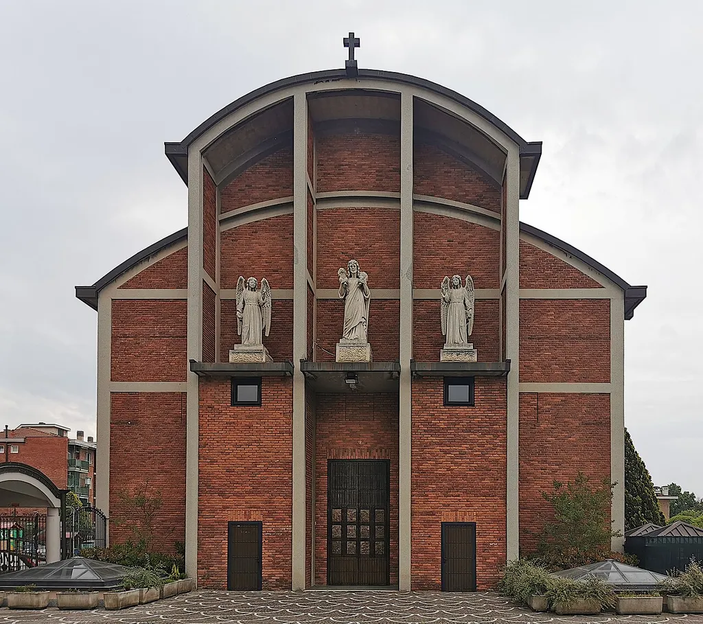 Chiesa del Buon Pastore (Ospitaletto, Cormano), la facciata