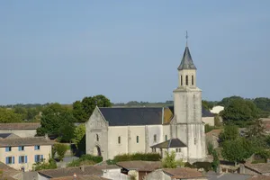 Saint-Édouard church of Exoudun