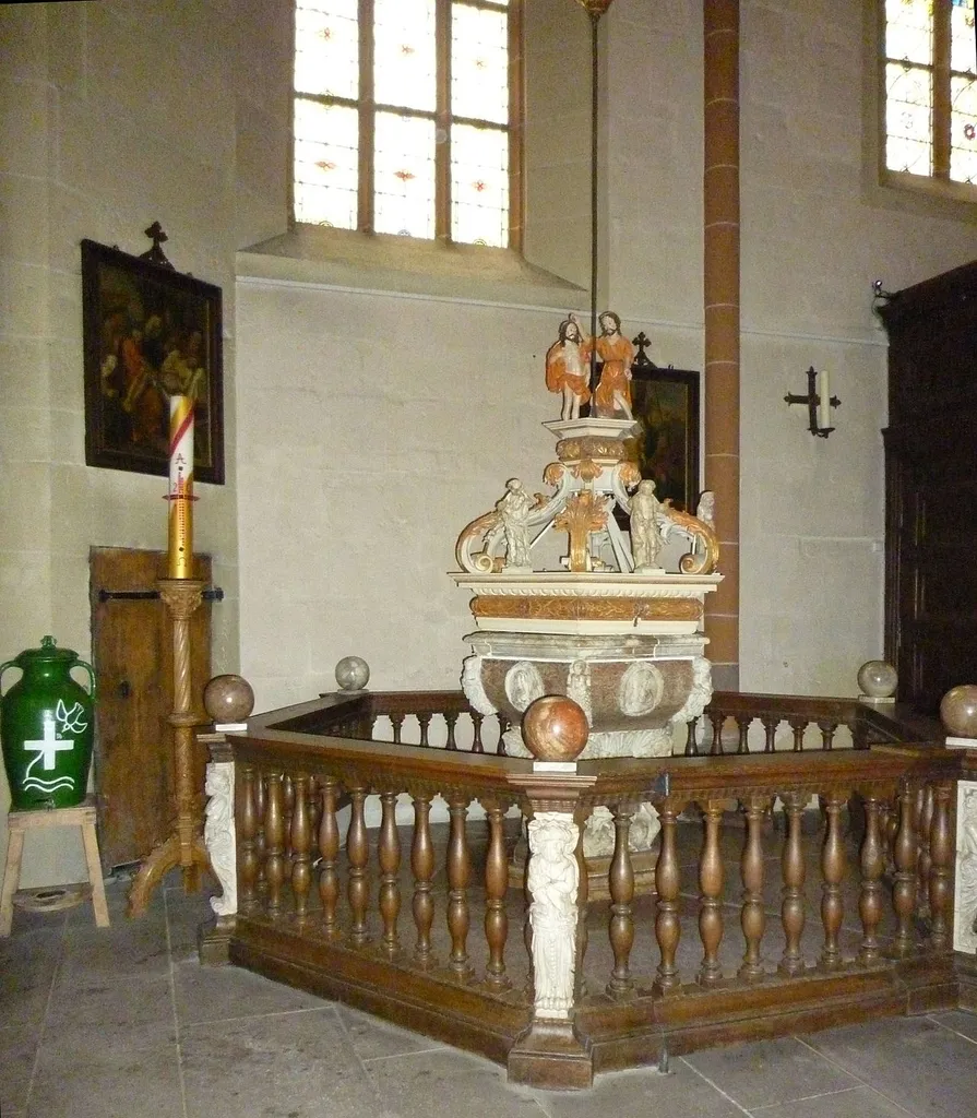 Duderstadt -Taufbecken der Kirche St.Cyriakus