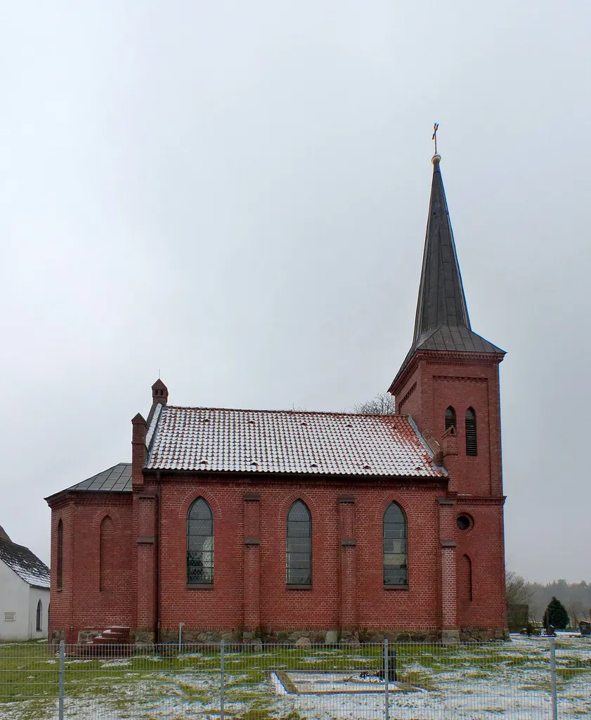 Kirche in Neuendorf A, Ansicht von Norden