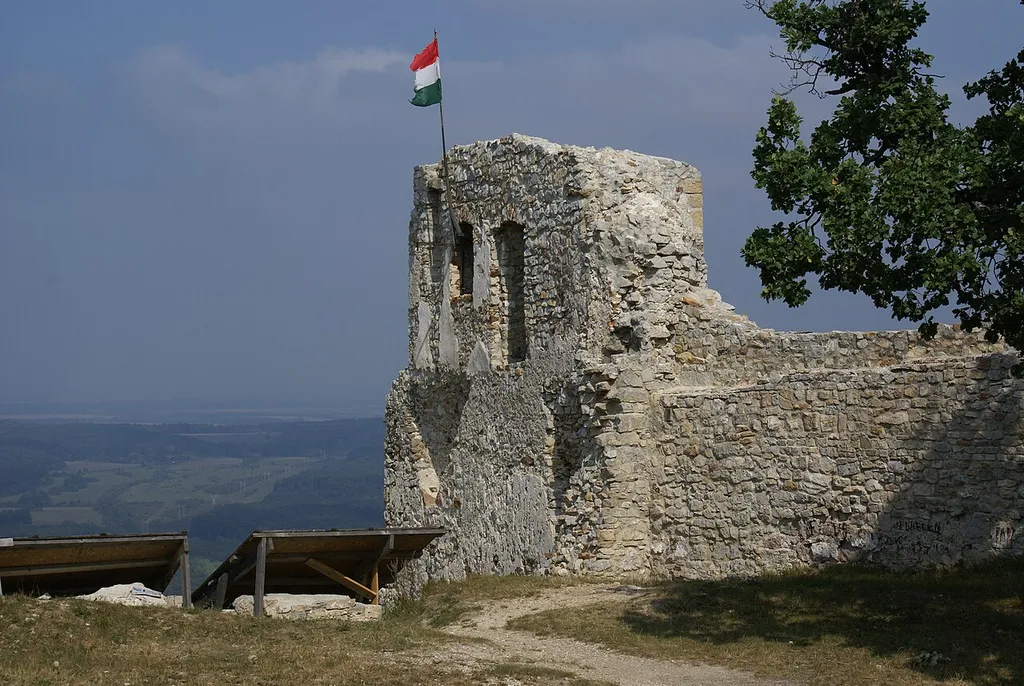 Várrom (Rezi, KÜLTERÜLET)