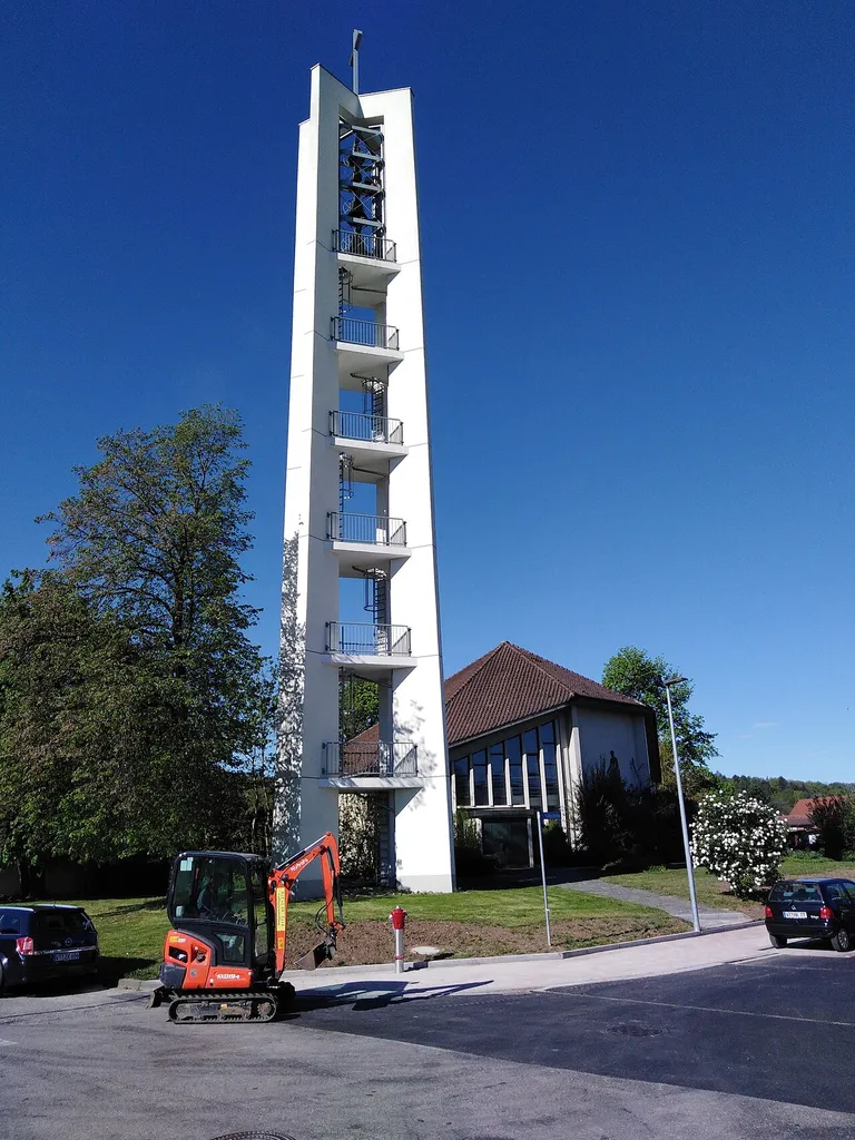 Lauchringen, Gemeinde im Landkreis Waldshut in Baden Württemberg.Die 1959 eingeweihte evangelische Matthäuskirche in Unterlauchringen.