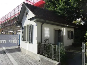 Ref. Kirchenensemble Veltheim, Waschhäuschen