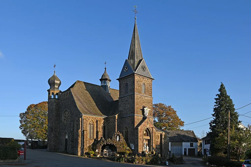 St. Willibrord (Lommersweiler) von Nordwesten