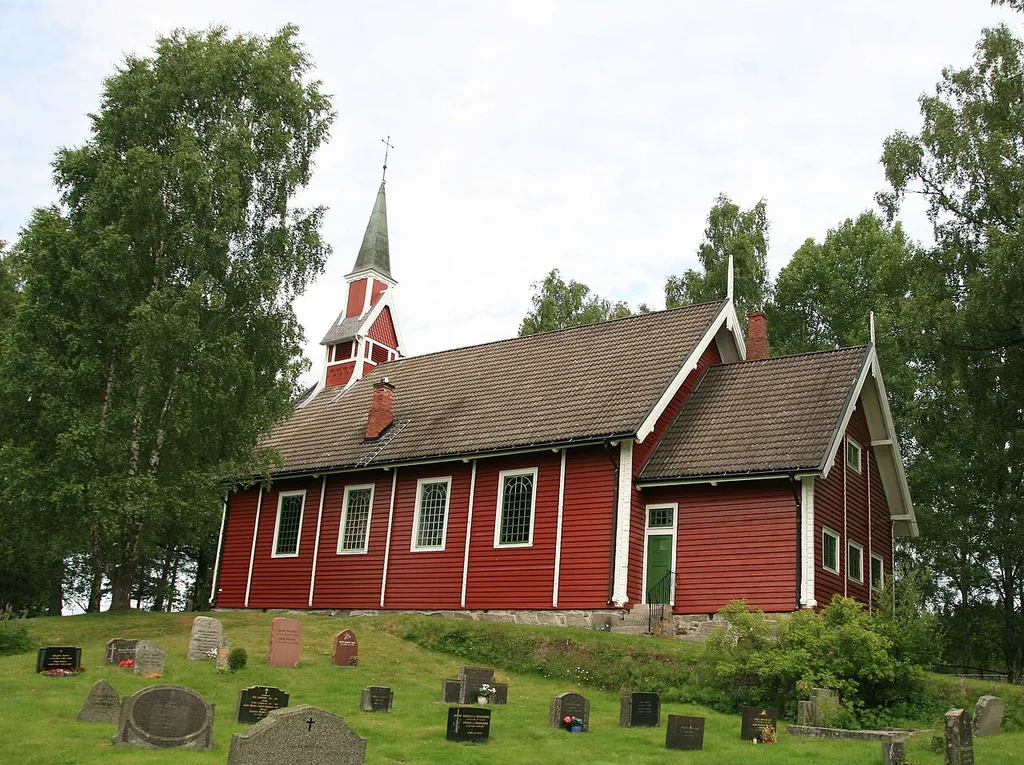 Holmegil kirke er en langkirke fra 1902 i Aremark kommune, Østfold fylke.