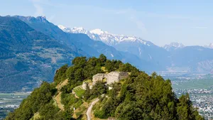 La Soie castle ruins