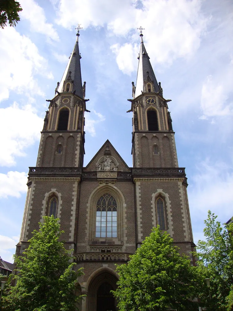 Stiftskirche Sankt Johann Baptist und Petrus in Bonn