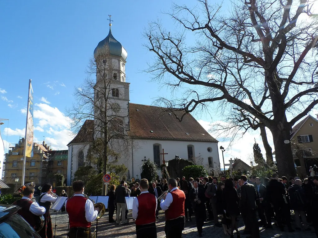 Katholische Pfarrkirche Hl. Georg - Halbinselstraße, Wasserburg (Bodensee)