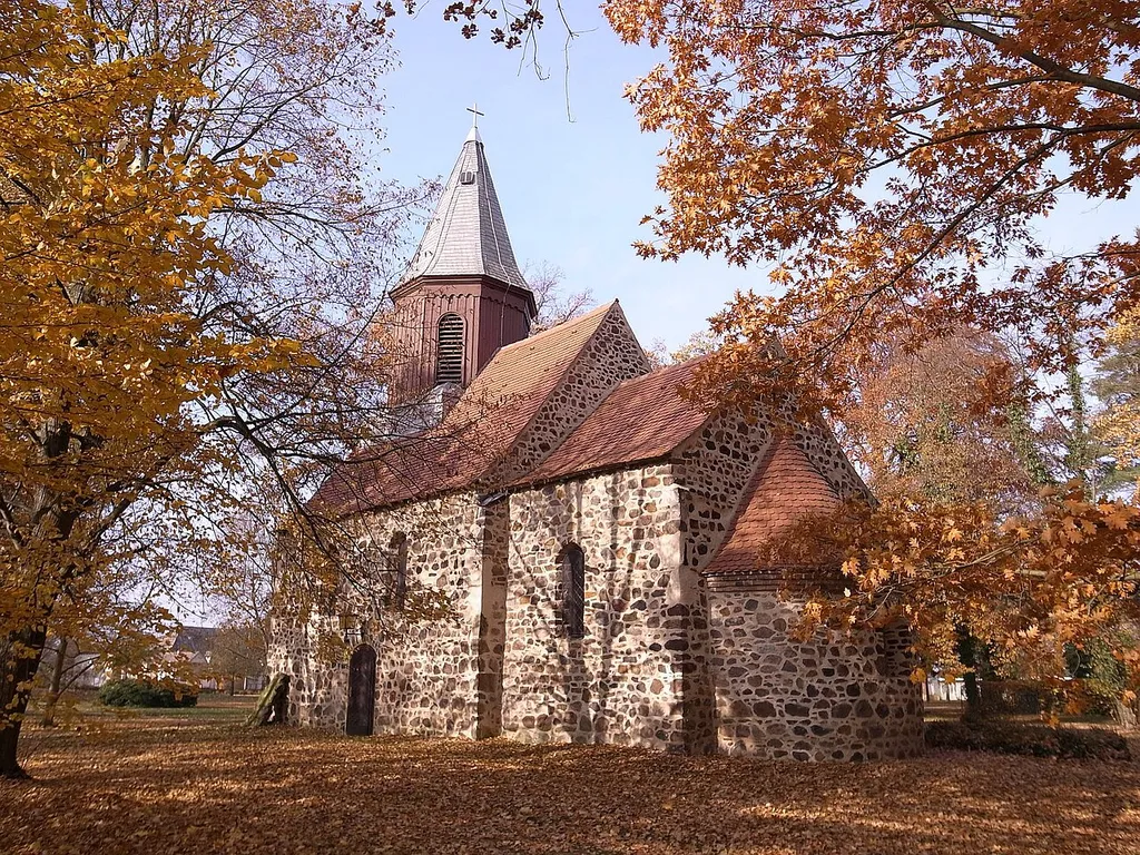 Altjeßnitz,Kirche im Gutspark