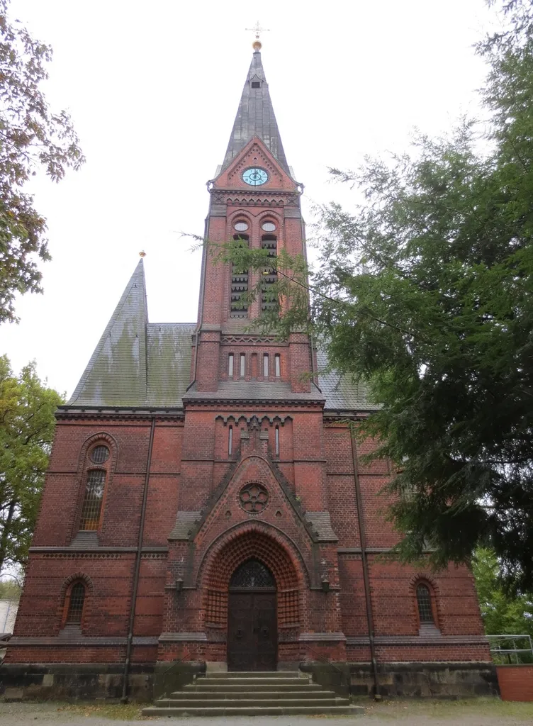 Grünanlage sowie zwei Gefallenendenkmale. Kulturdenkmäler Chemnitz Schönau.