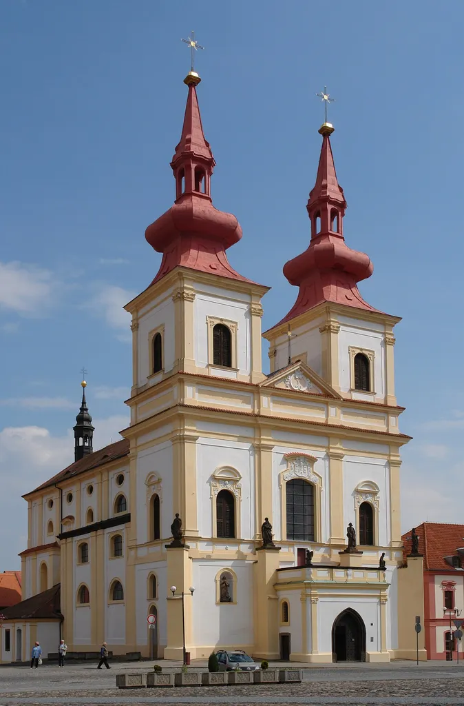 Kirche am Marktplatz von Kadaň