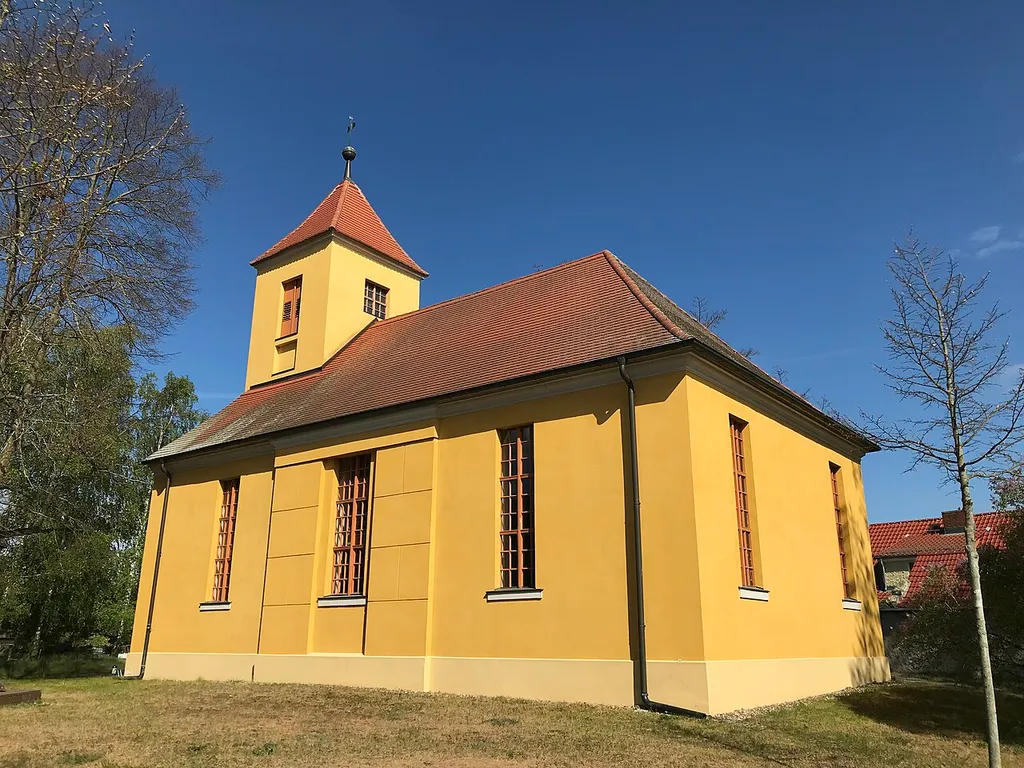 Die Dorfkirche Wernsdorf ist eine Saalkirche aus dem Jahren 1801 bis 1803 in Königs Wusterhausen. Im Innern steht unter anderem eine Hufeisenempore.