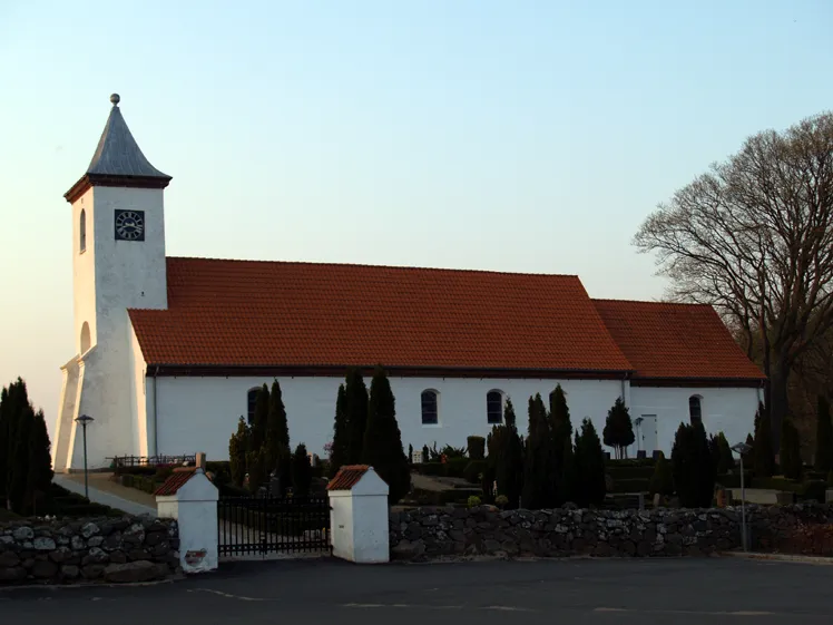 Thorning Kirke Photo by Kim Konnerup, 5 may 2006