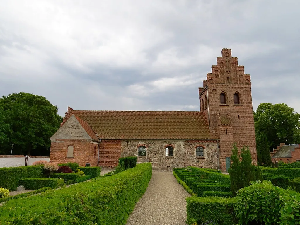 Ølstykke Kirke, Gammel Ølstykke, Sjælland
