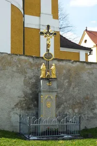 Betkreuz Am Marienbrunnen (an der Kirchenmauer, beim Chor)