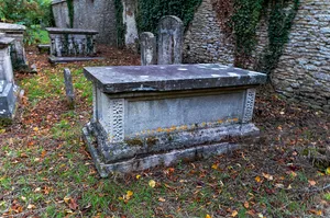 Cole Monument In Churchyard About 7 Metres North Of Reynolds Monument, By West Boundary Wall, North Of Church Of St Bartholomew