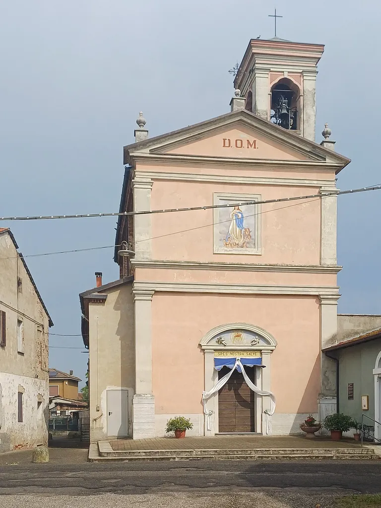Chiesa dell'Assunzione della Beata Vergine Maria a Vittadone, frazione di Casalpusterlengo.