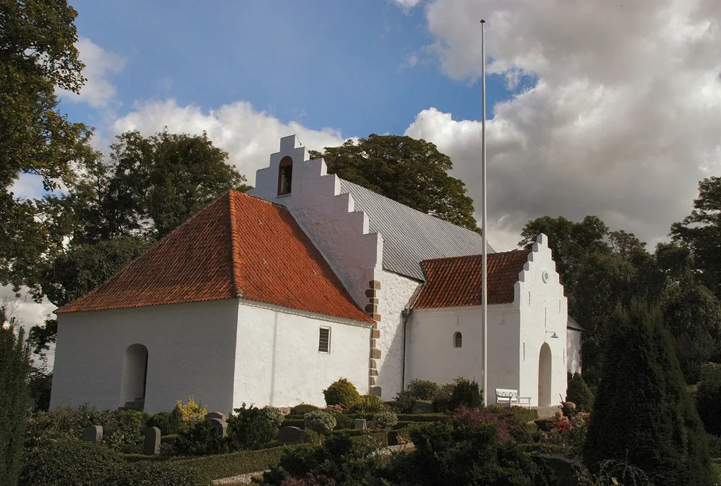Tved Kirke