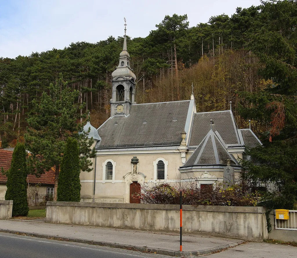 Kath. Filialkirche hl. Katharina in Fahrafeld, Gemeinde Pottenstein, Niederösterreich