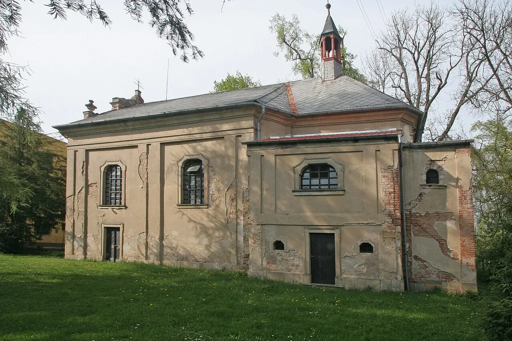 Hlušice kostel svatého Václava Camera location50° 15′ 53.6″ N, 15° 24′ 16.84″ E View this and other nearby images on: OpenStreetMap 50.264889; 15.404677 .mw-parser-output .fmbox{clear:both;margin:0.2em 0;width:100%;border:1px solid #a2a9b1;background-color:var(--background-color-interactive-subtle,#f8f9fa);box-sizing:border-box;color:var(--color-base,#202122)}.mw-parser-output .fmbox-warning{border:1px solid #bb7070;background-color:#ffdbdb}.mw-parser-output .fmbox-editnotice{background-color:transparent}.mw-parser-output .fmbox .mbox-text{border:none;padding:0.25em 0.9em;width:100%}.mw-parser-output .fmbox .mbox-image{border:none;padding:2px 0 2px 0.9em;text-align:center}.mw-parser-output .fmbox .mbox-imageright{border:none;padding:2px 0.9em 2px 0;text-align:center}.mw-parser-output .fmbox .mbox-invalid-type{text-align:center}@media screen{html.skin-theme-clientpref-night .mw-parser-output .fmbox-warning{background-color:#300}}@media screen and (prefers-color-scheme:dark){html.skin-theme-clientpref-os .mw-parser-output .fmbox-warning{background-color:#300}}This file was created as a part of the photographic program of Wikimedia Czech Republic. Project: Foto českých obcí The program supports Wikimedia Commons photographers in the Czech Republic.