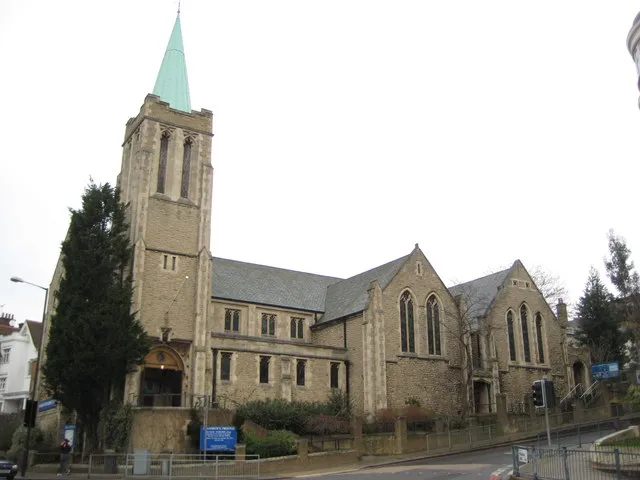 St Andrew's United Reformed Church, Hampstead, London NW3, seen from the south from Finchley Road