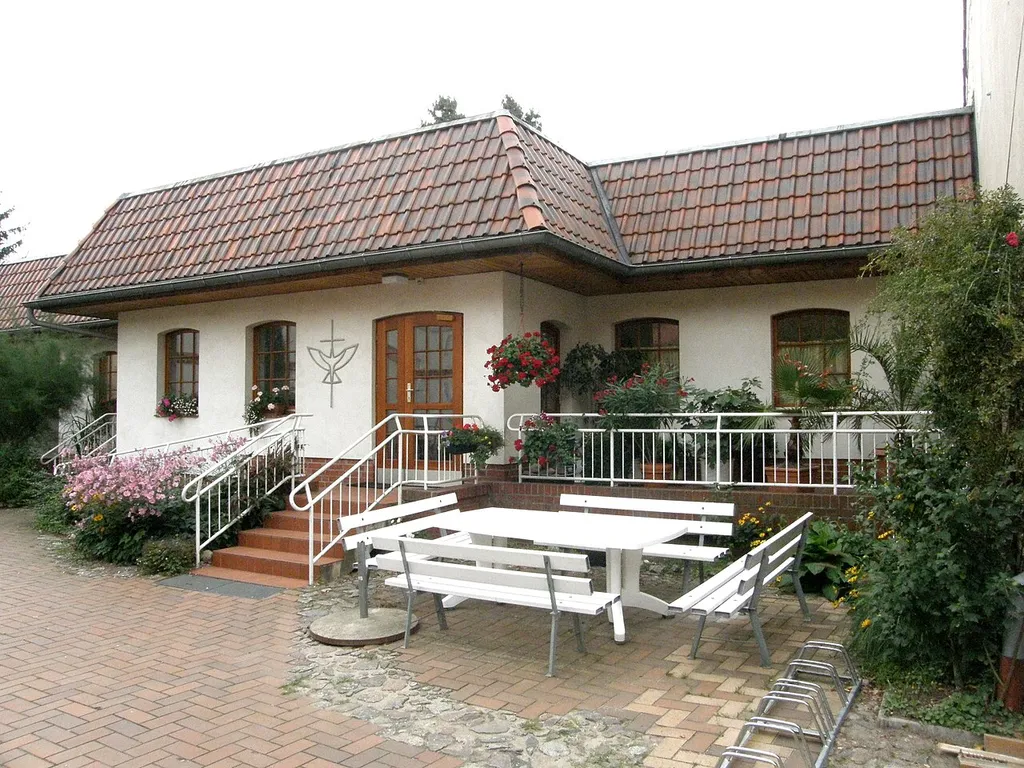 Berlin-Kaulsdorf, Johannische Kirche