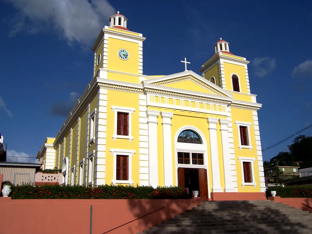 Iglesia San Miguel Arcangel, Utuado Puerto Rico, taken August 2007