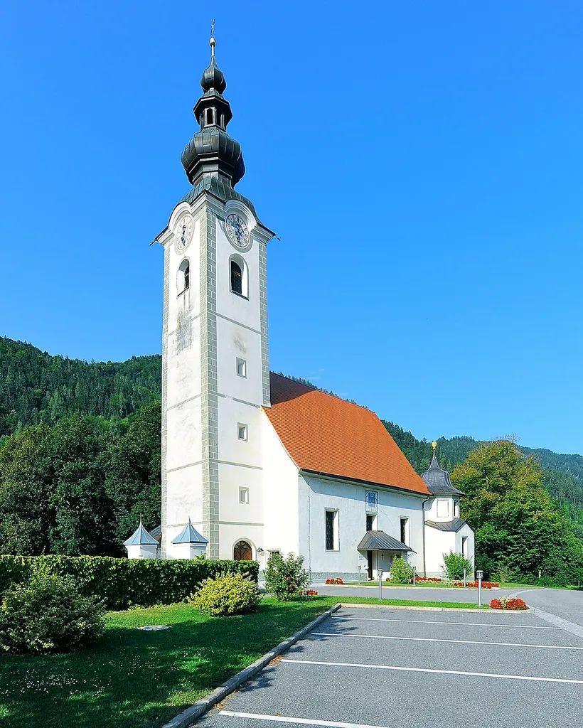 Subisidiary church San Franzisci Xavier with cemetery at Gattersdorf, municipality Voelkermarkt, district Voelkermarkt, Carinthia, Austria