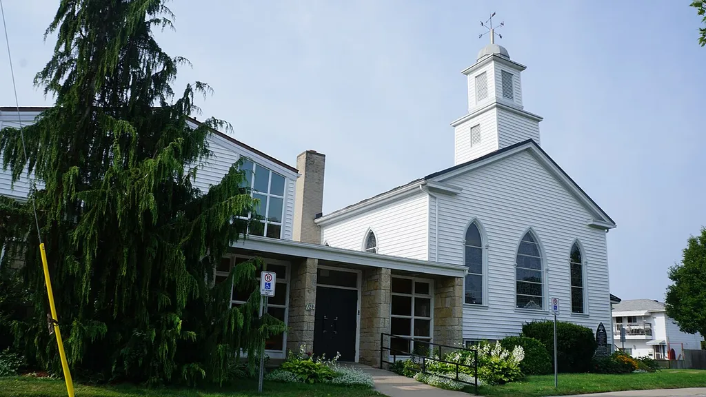 St. Andrew's Presbyterian Church (church building in Amherstburg, Ontario, Canada)