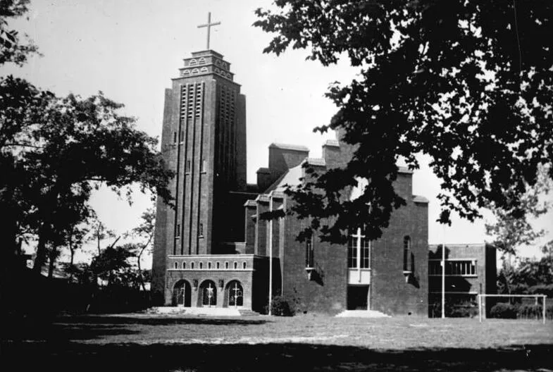 For documentary purposes the German Federal Archive often retained the original image captions, which may be erroneous, biased, obsolete or politically extreme. Shanghai, Deutsch-Evangelische Kirche Südchina, Shanghai, deutsch-evangelische Kirche, erbaut 1932