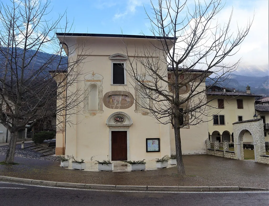 Chiesa della Beata Vergine Maria a Nogaredo. Esterno