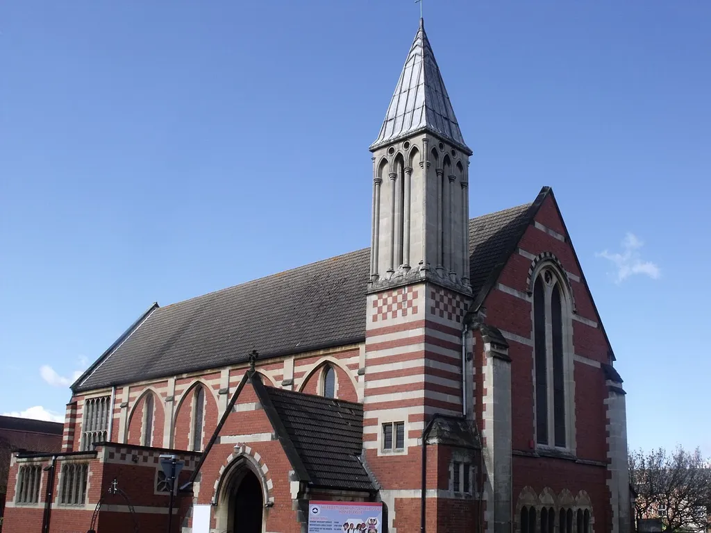 Headed to the Bearwood / Edgbaston border for two plaques (also near Smethwick). Long walk around here. This is a former Methodist Church, is now a Black church called "The Redeemed Christian Church of God House of Praise". Is Grade II listed. <a href="http://www.britishlistedbuildings.co.uk/en-410470-methodist-church-birmingham" rel="noreferrer nofollow">Methodist Church, Birmingham</a> The following building shall be added to the list; BIRMINGHAM SANDON ROAD SP 08 NW Bearwood 6/10074 Methodist Church II Methodist Church. 1896-1900; by Joseph Lancaster Ball; built by John Barnsley and Sons. Red brick with freestone dressings. Slate and lead-clad roofs, nave and chancel roof replaced with concrete tiles. PLAN: Aligned on north-south axis. Nave and chancel in one, two aisles, small 'N.W.' tower and porch, 'N' vestry and gallery at 'W' end of nave. Gothic Freestyle. EXTERIOR: Red brick with bands of stone. Lancet clerestory windows set into a blind arcades with pilasters, bands of stone in the spandrels and a large domestic-character 5-light chancel window. Small 'N.W.' tower with stone bands, frieze of checkerwork and a tall arcaded stone bell-stage with a short lead-clad spire. At base of tower, to left, gabled porch and to left of that a flat-roofed vestry. 'West' gable-end has tall 2-light window and flanking stone buttresses. Large 6-light 'E' window with Geometric tracery. INTERIOR: Brick walls with stone dressings. 4-bay arcades with blind arcaded clerestory above. Plastered chancel with stone dressings; large 6-light east window with integral traceried reredos, the whole flamed in the 'east' end wall with cusped panels to the sides of the window. Stained-glass in 'E' window is a 1919 memorial and the other stained-glass is of circa 1930. Furnishings intact, including:- gallery at 'west' end, benches, choir-stalls, pulpit and organ; original roofs. Listing NGR: SP0244186346 Views from Sandon Road. <a href="http://www.houseofpraisebham.co.uk" rel=
