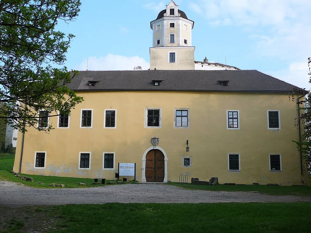 Malenovice castle