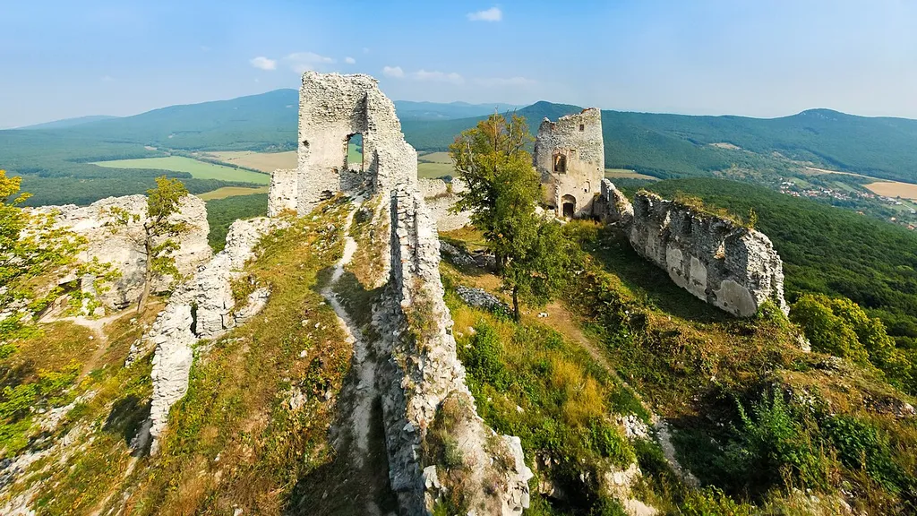 This media shows the protected monument with the number 403-1443/12 CHMSK/403-1443/12,CHMSK/403-1443(other) in the Slovak Republic.